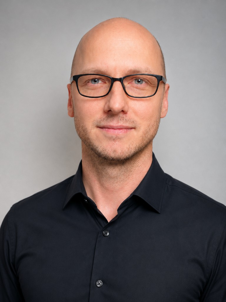 Photo of Jambu Atchison